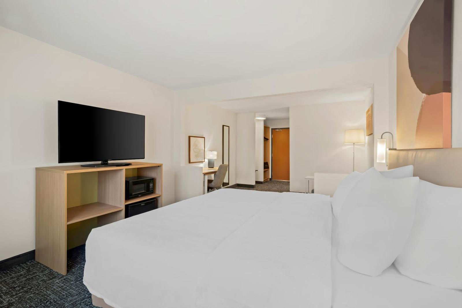 AmericInn by Wyndham Moline Airport Quad Cities Main image 2